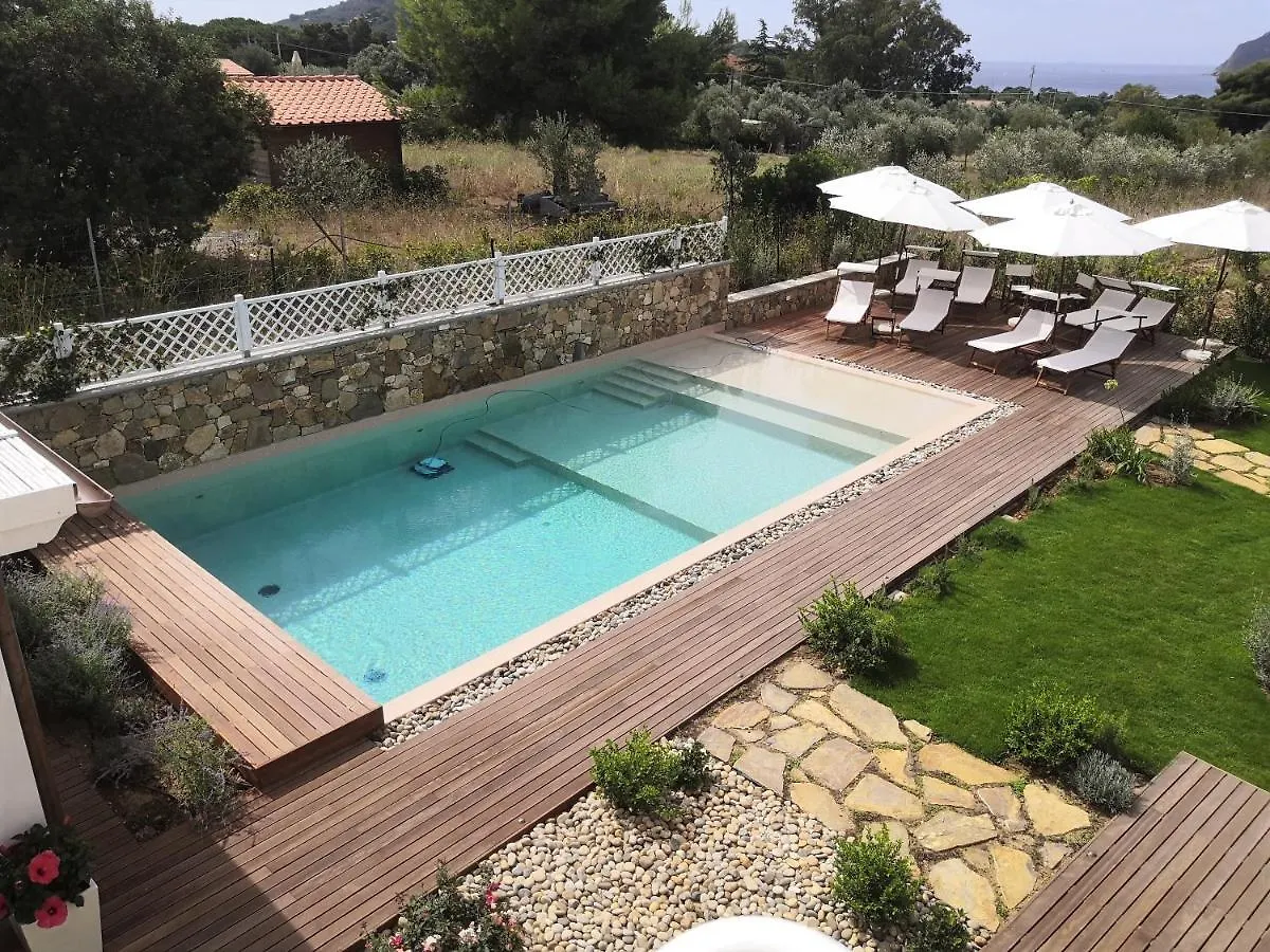Stile Libero B&B Лакона